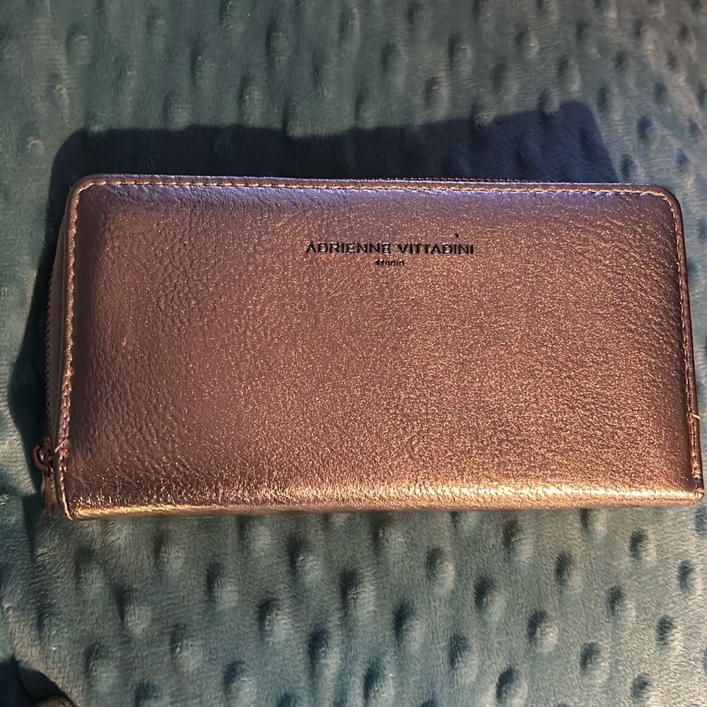 Adrienne Vittadini wallet.